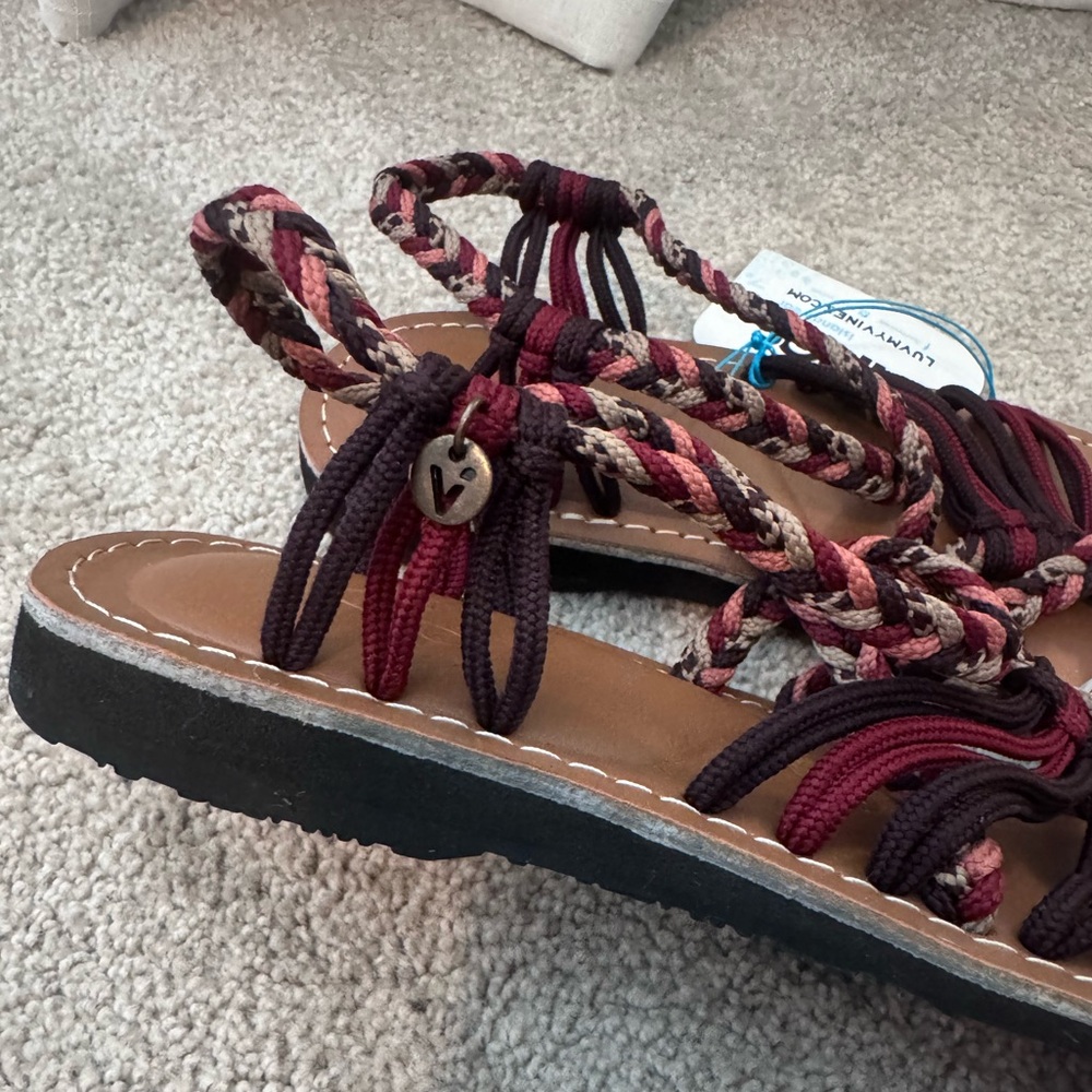 🆕 Vines Islandwear Sandals SZ 6 - Picture 5 of 7